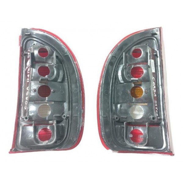 Par Lanterna Traseira Gm Corsa Hatch Universal 1996 A 2002 Ambos Lados