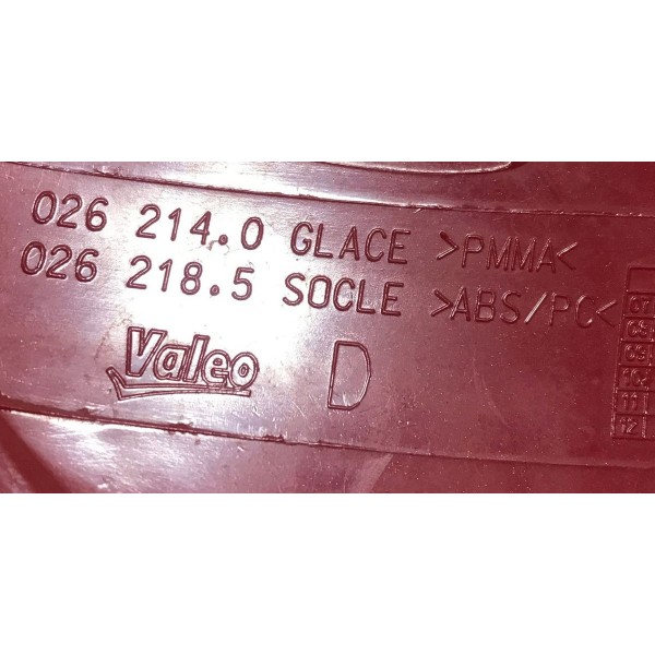 Lanterna Direita Peugeot 207 2008 2009 2010 2011 A 2012 Direito/passageiro