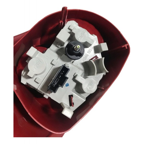 Lanterna Direita Peugeot 207 2008 2009 2010 2011 A 2012 Direito/passageiro