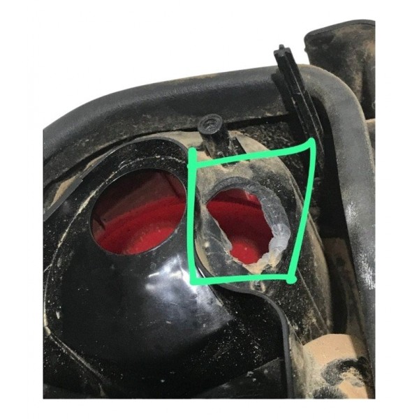 Lanterna Lado Direito Fiat Strada Weekend Detalhes 2000/2009 Direito/passageiro