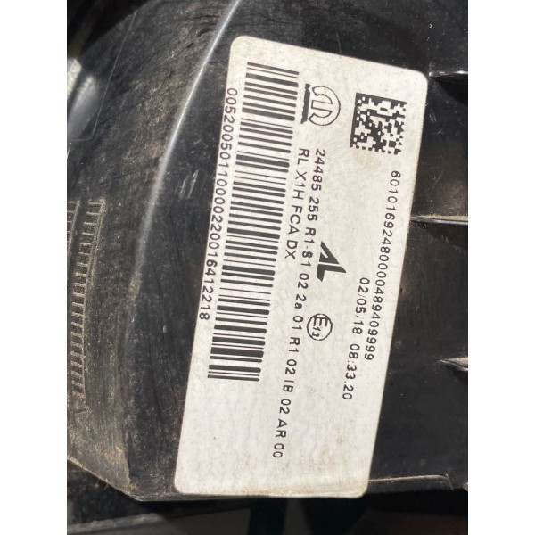 Lanterna Direita Fiat Mobi 2016 2017 2018 2019 2020 2021 Direito/passageiro