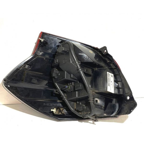 Lanterna Direita Fiat Mobi 2016 2017 2018 2019 2020 2021 Direito/passageiro