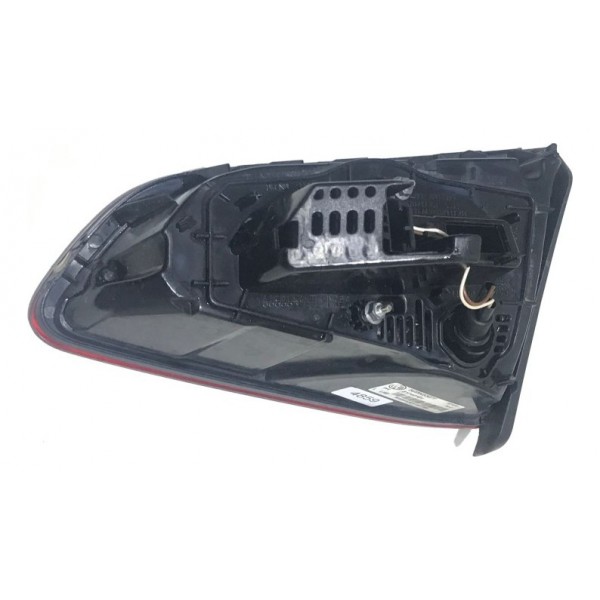 Lanterna Tampa Traseira Lado Esquerdo Vw Golf Tsi 2013 2018