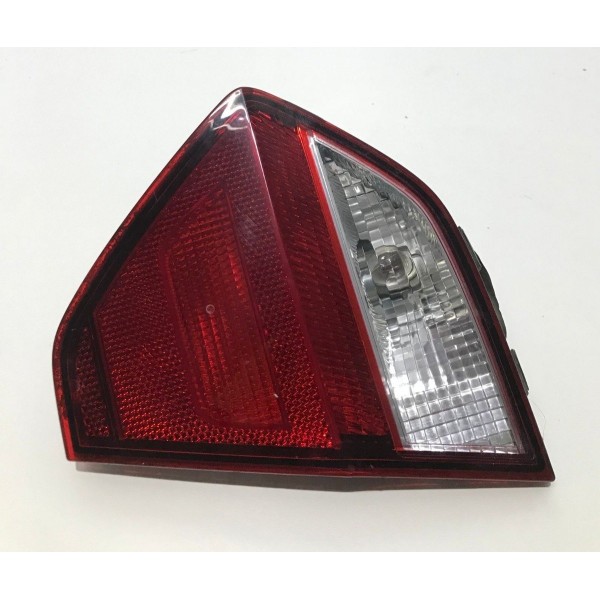 Lanterna Direita Tampa Traseira Vw Voyage 2013 2014 15/2016