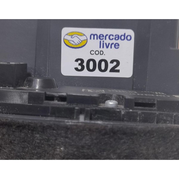 Comando Navegação Mídia Mercedes Benz C200 16