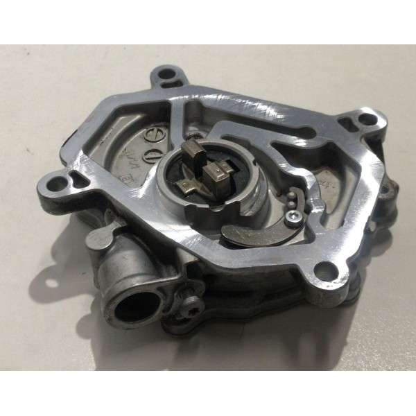 Bomba De Vácuo Mercedes C200 2016 2.0