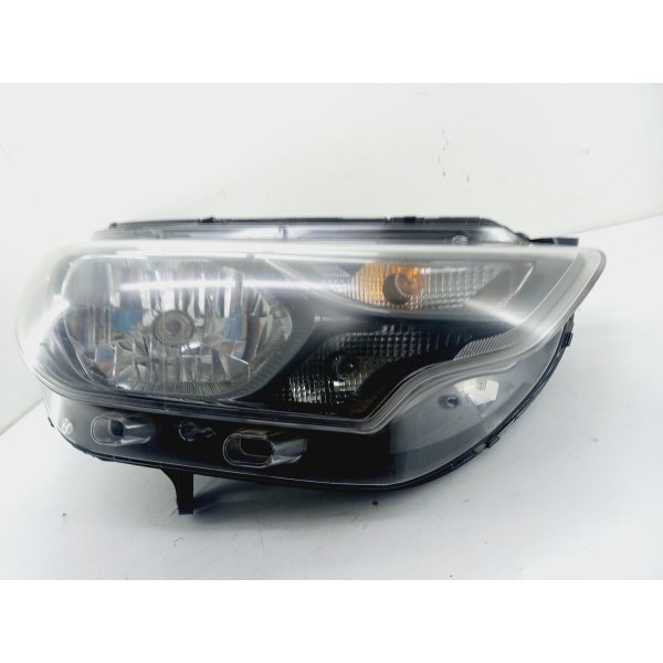 Farol Dianteiro Direito Fiat Strada 2023 Original Detalhes Ambos Lados
