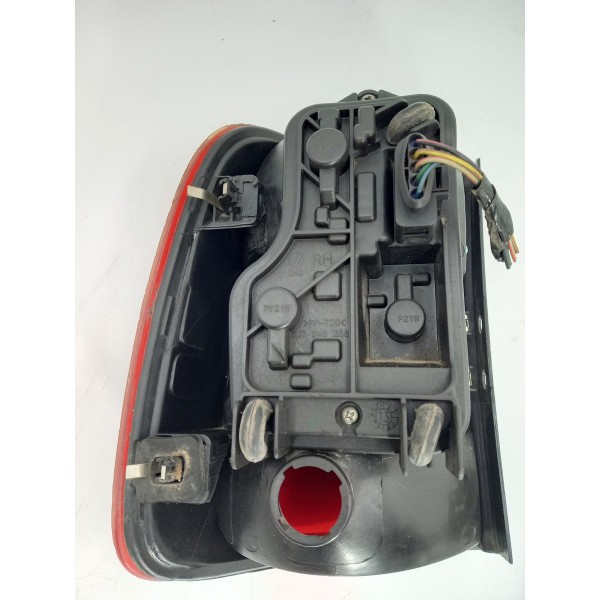 Lanterna Fumê Saveiro Direito G5 G6 2009 2010 2011 12 /2016 Direito/passageiro