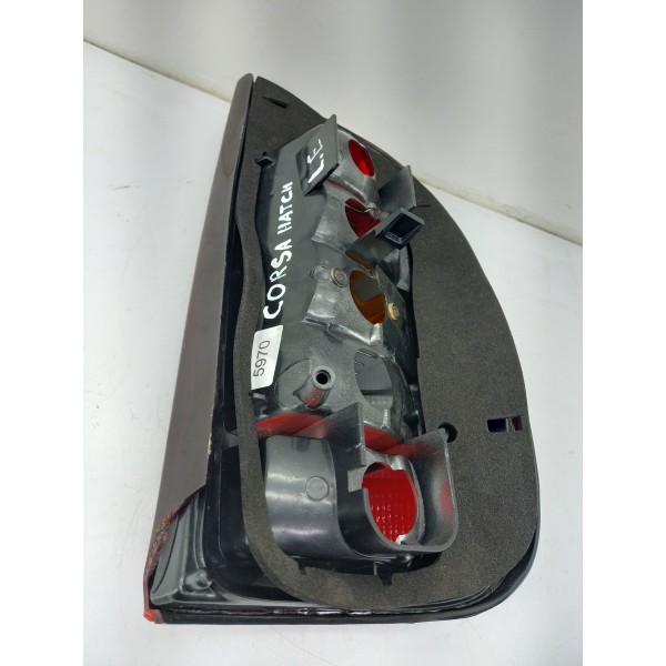 Lanterna Traseira Corsa Hatch Wagon 4 Portas Detalhe 96/99
