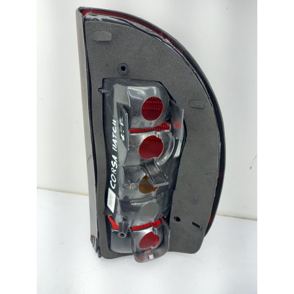 Lanterna Traseira Corsa Hatch Wagon 4 Portas Detalhe 96/99