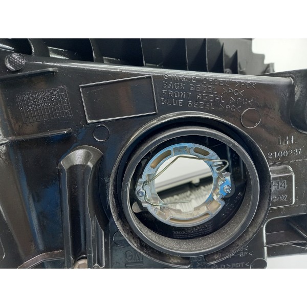 Farol Esq Mascara Negra Onix/prisma 13/17 52147812 Esquerdo/motorista