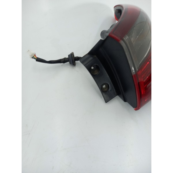 Lanterna Traseira Direita Hb20 Sedan Hy-1 2013 2014 15/2018 Direito/passageiro