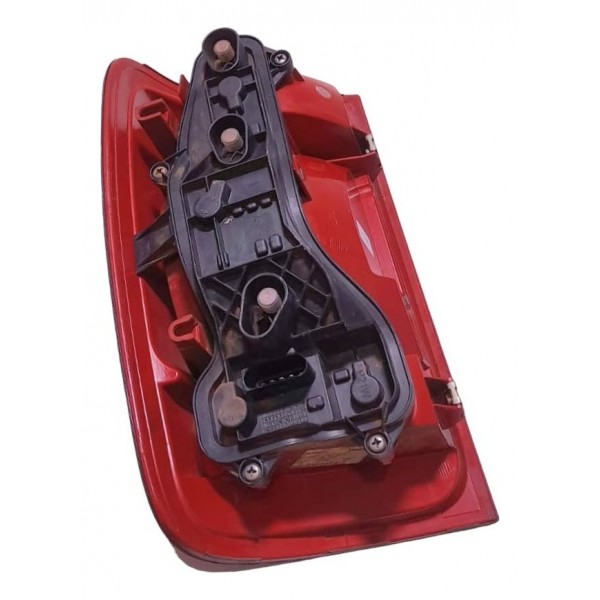 Lanterna Traseira Direita Vw Amarok 16/22 C/soquete Direito/passageiro