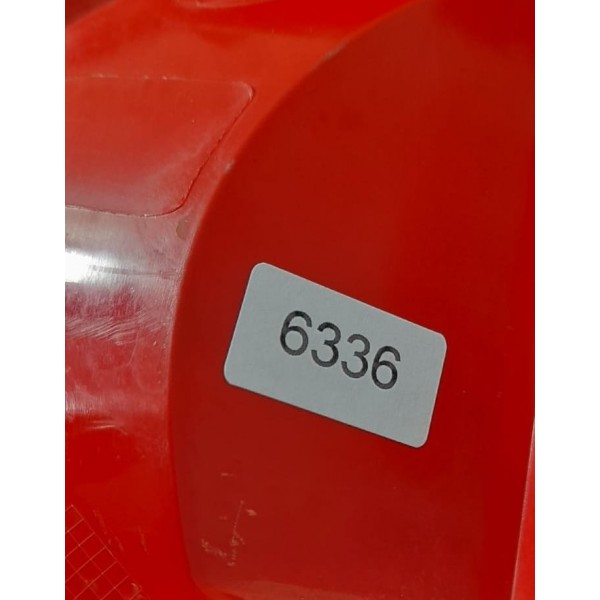 Lanterna Traseira Direita Vw Amarok 16/22 C/soquete Direito/passageiro