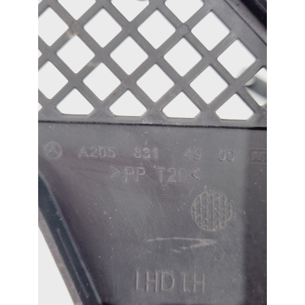 Acabamento Churrasqueira Esq Mercedes C180\c200 2015 A 2019