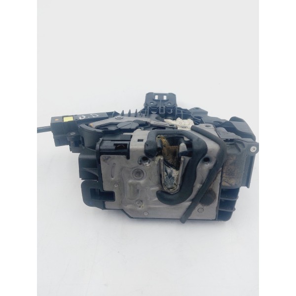 Fechadura Traseira Direita Mercedes Benz C200\c180 2015