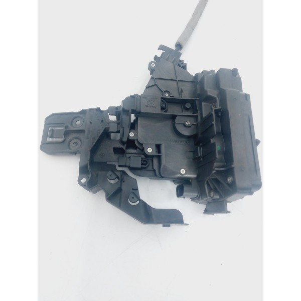 Fechadura Traseira Direita Mercedes Benz C200\c180 2015