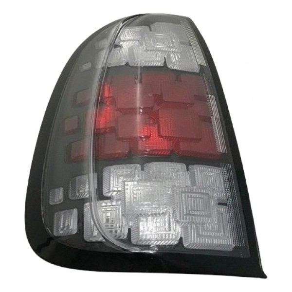 Lanterna Esquerda Uno Fiat Attractive 2015 2016 2017 18/2021 Esquerdo/motorista