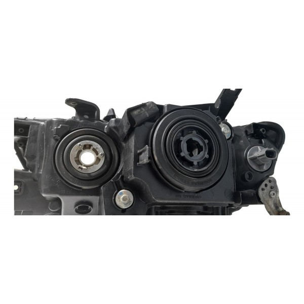 Farol Dianteiro Direito Mitsubishi L200 Triton 09/16 Direito/passageiro