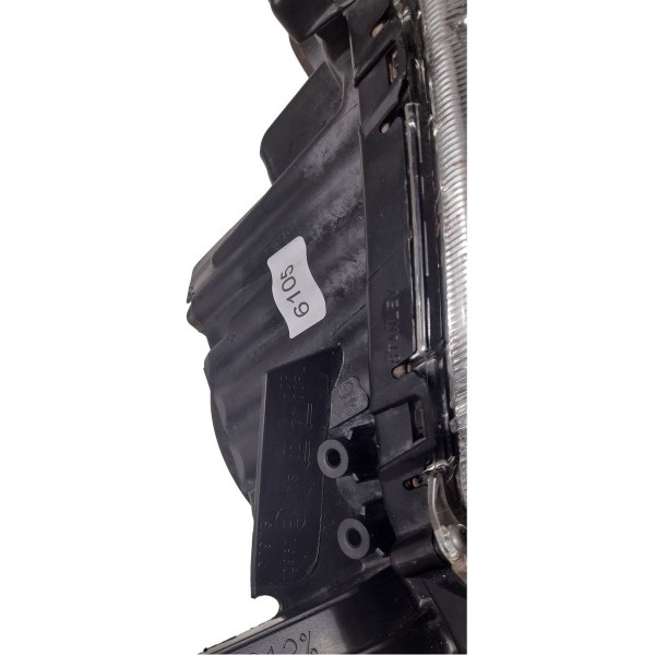 Farol Dianteiro Direito Mitsubishi L200 Triton 09/16 Direito/passageiro