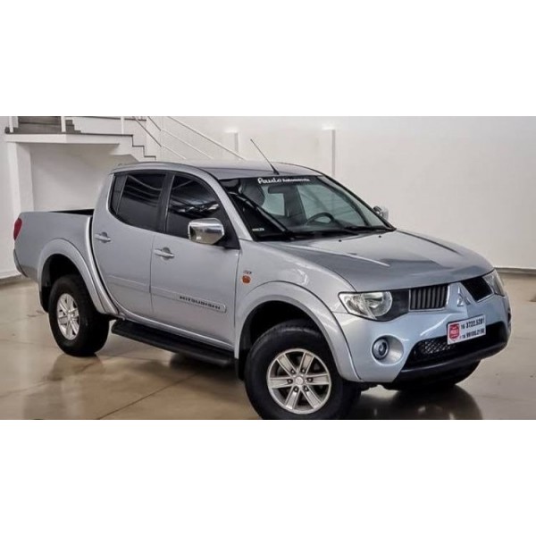 Farol Dianteiro Esquerdo Mitsubishi L200 Triton 2011/2015 Esquerdo/motorista