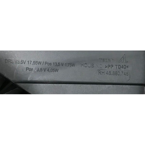 Farol Dianteiro Direito Fiat Toro Volcano 2017 2018 19/2021 - Direito/passageiro