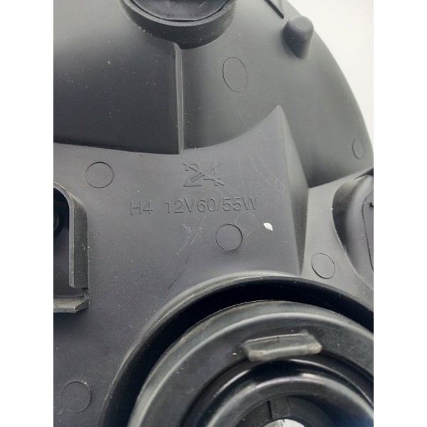 Farol Kia Bongo Lado Esquerdo Paralelo