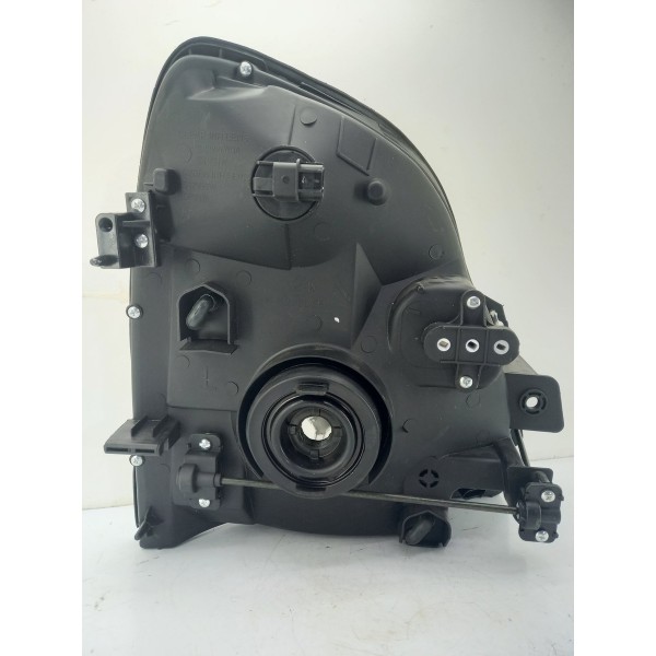 Farol Kia Bongo Lado Esquerdo Paralelo