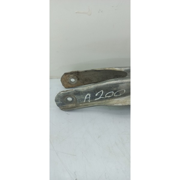 Bandeja Da Suspensão Mercedes A200 2015 A 2019