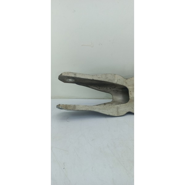 Bandeja Da Suspensão Mercedes A200 2015 A 2019