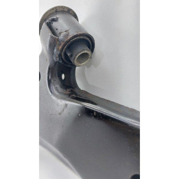 Bandeja Dianteira Lado Esquerdo Fiat Uno Mobi 1.0 2016 2021