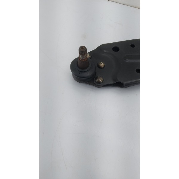 Bandeja Dianteira Lado Esquerdo Fiat Uno Mobi 1.0 2016 2021