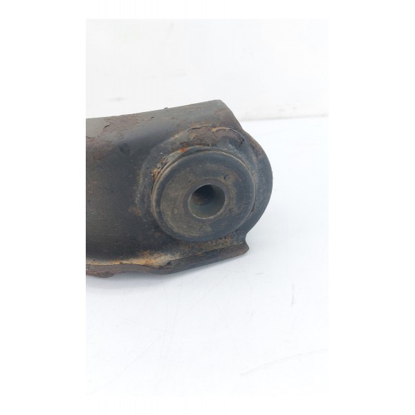 Bandeja Braço Celta Com Pivo E Bucha Lado Direito