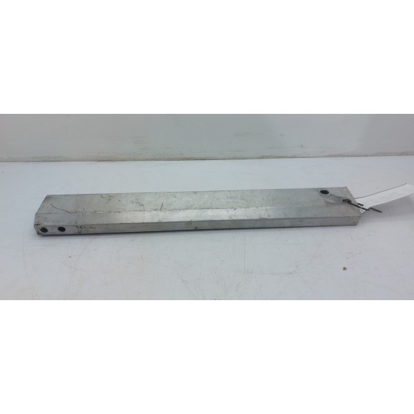 Travessa Radiador Direita Mercedes Gla200 2015 A 2019