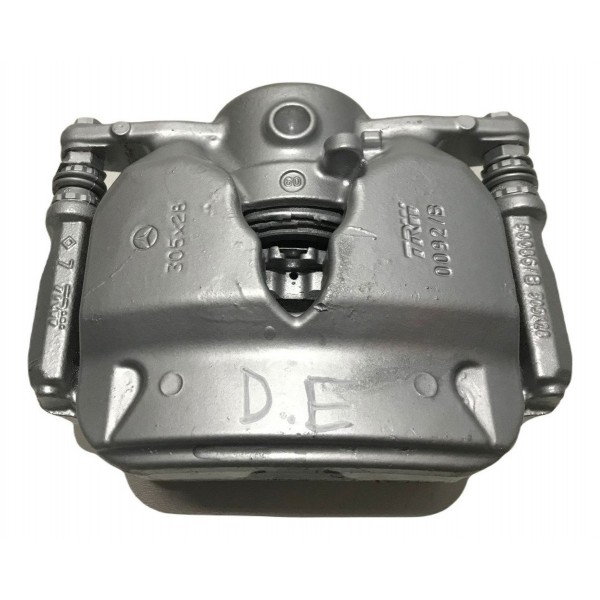 Pinça Freio Dianteira Esquerda Mercedes C200 2016 2017/2019