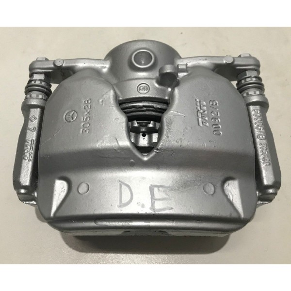 Pinça Freio Dianteira Esquerda Mercedes C200 2016 2017/2019