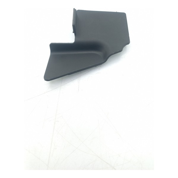 Acabamento Tampa Traseira Esquerda Fiat Toro 2019 A 2023