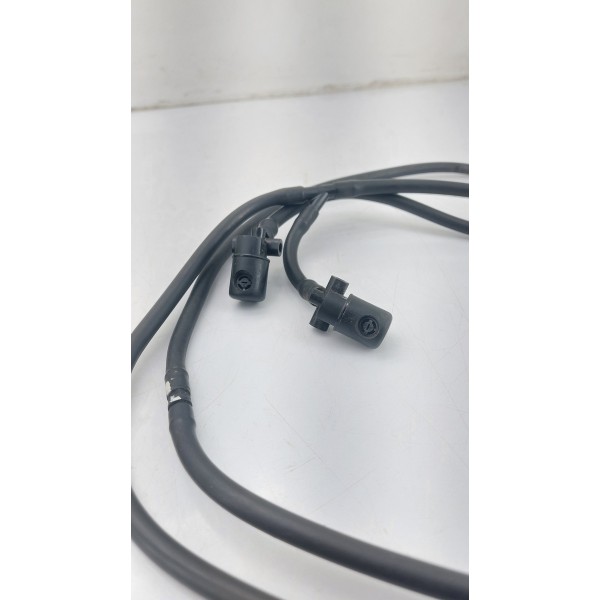 Par Brucutu Esguicho Traseiro Tracker 2014 2015 2016 Peça