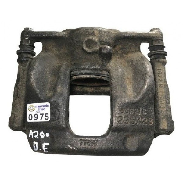 Pinça De Freio Dianteira Esquerda Mercedes A200 12/16