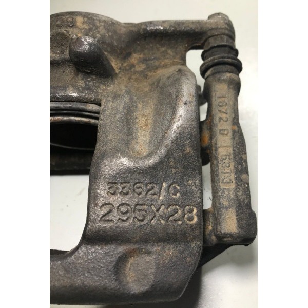 Pinça De Freio Dianteira Esquerda Mercedes A200 12/16