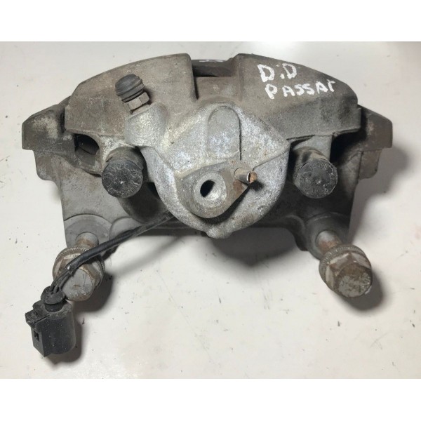 Pinça De Freio Dianteira Direita Volkswagen Passat Tsi 2010