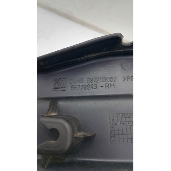 Protetor Acabamento Dianteiro Direito Gm Spin 94779949