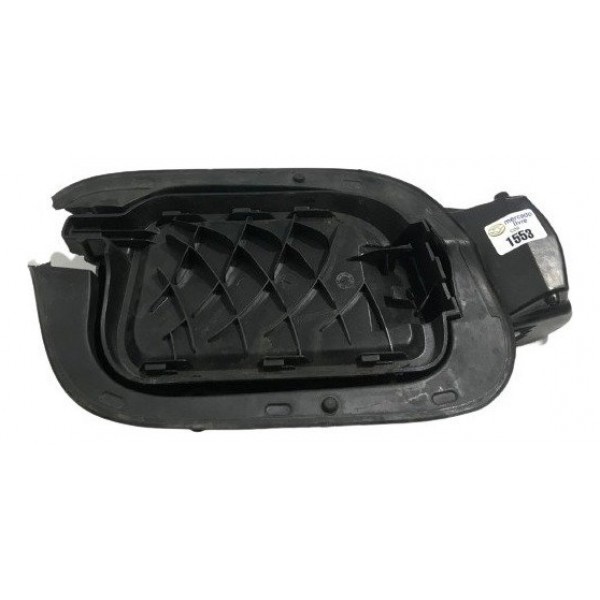 Suporte Tampa Portinhola Tanque Combustível Nivus C Detalhe