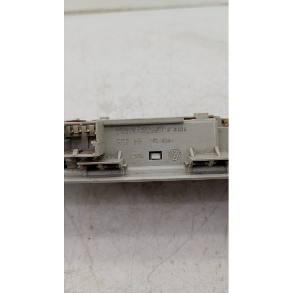 Luz Interna Cortesia Volkswagen Golf 2015 2016 5g0947291