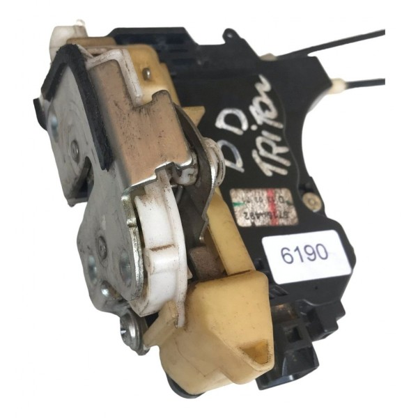 Fechadura Porta Dianteira Dir Mitsubishi L200 Triton 09/16