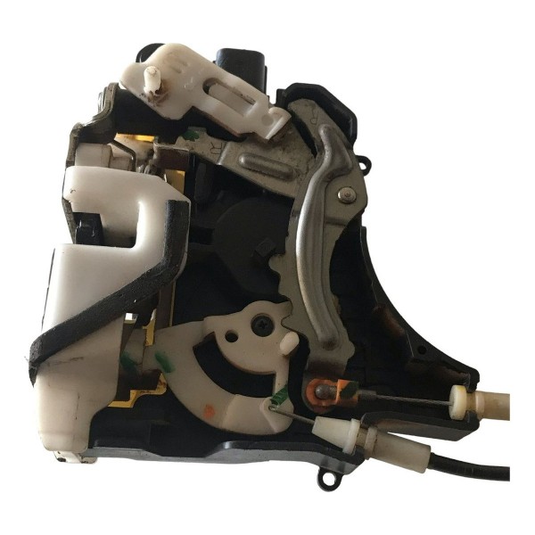 Fechadura Porta Traseira Dir Mitsubishi L200 Triton 09/16