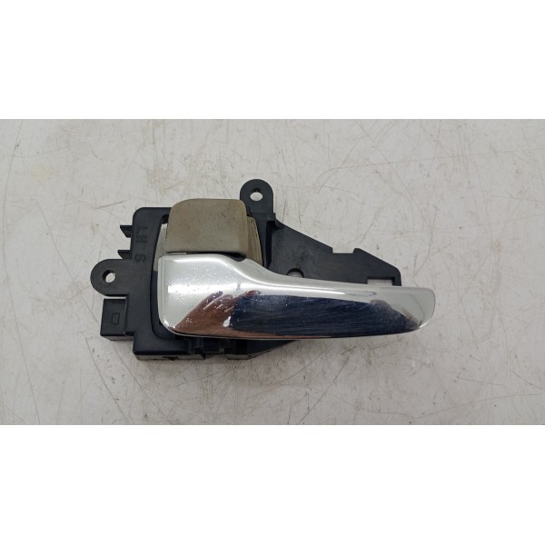 Maçaneta Interna Lado Esquerdo Mitsubishi L200 2006 A 2016