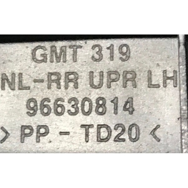 Acabamento Porta Traseira Esquerda Gm Captiva 2008 A 2013