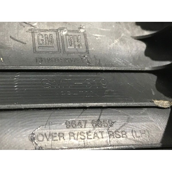 Acabamento Trilho Banco Lado Direito Captiva Gm 2008 A 2015