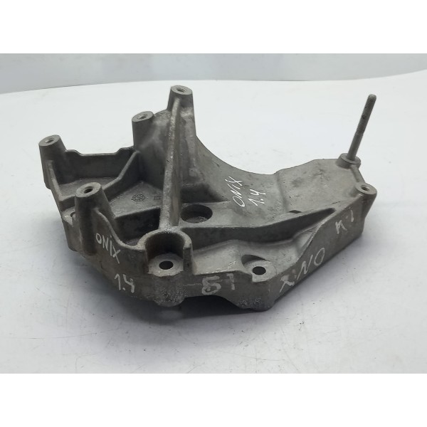 Suporte Compressor Ar Gm Prisma Onix Cobalt 2018 Original